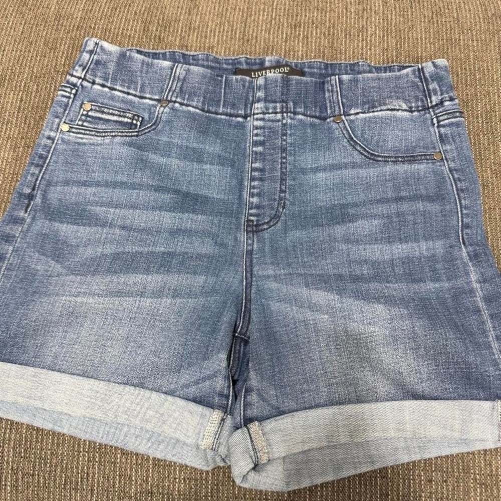 Liverpool denim shorts size 6